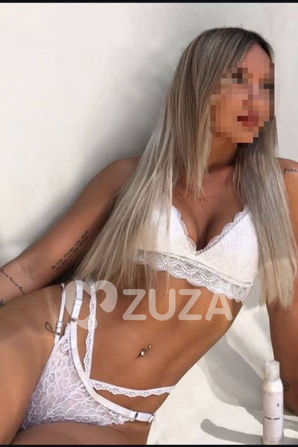 Mia